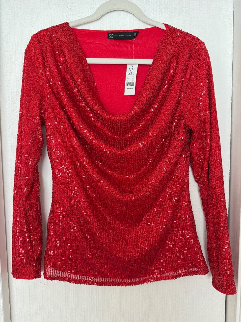 ❤️ New York & Company Red Sequin Top – Size M – NWT